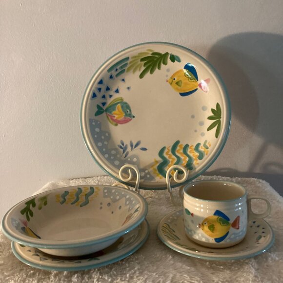Studio Nova "Barrier Reef" (5) Piece Place Setting - Picture 1 of 6